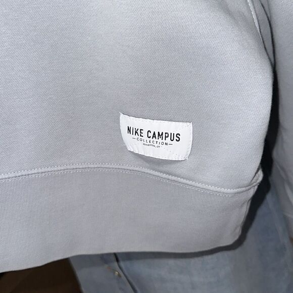 Nike L Gray Duke JUST DO IT logo Campus Collection Fleece Crop Boxy Sweatshirt - Picture 7 of 11